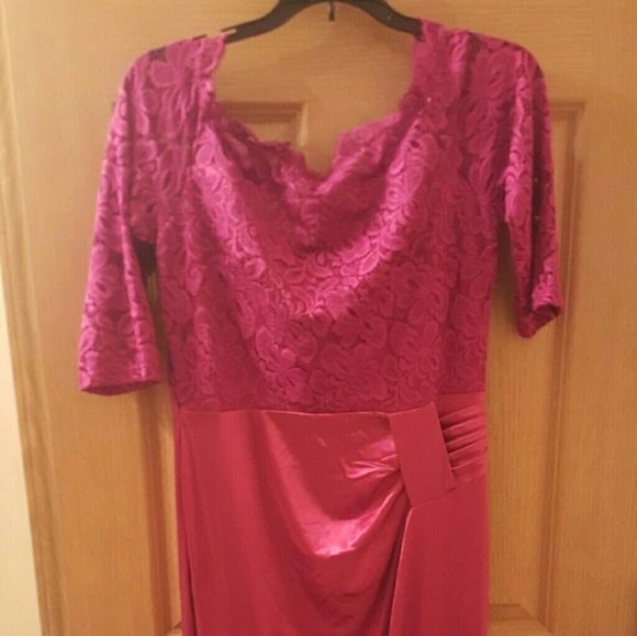 Lace with Satin dress - Picture 3 of 5